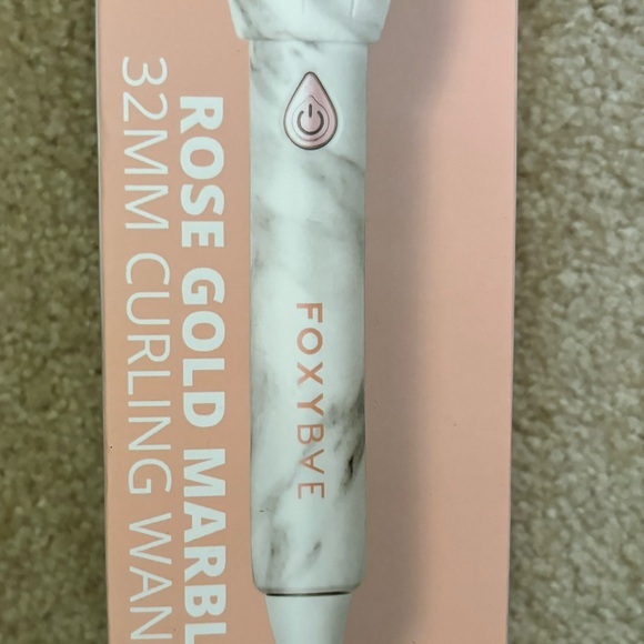 FOXYBAE ROSE GOLD MARBLE 32MM CURLING WAND - Picture 4 of 6